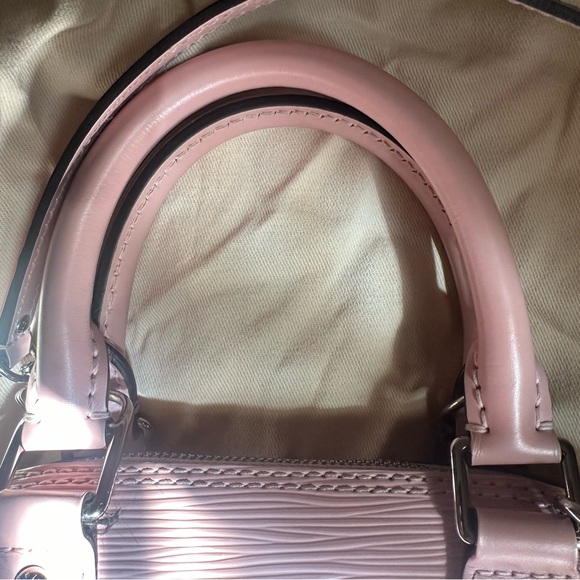 Louis Vuitton Purse - Picture 3 of 7